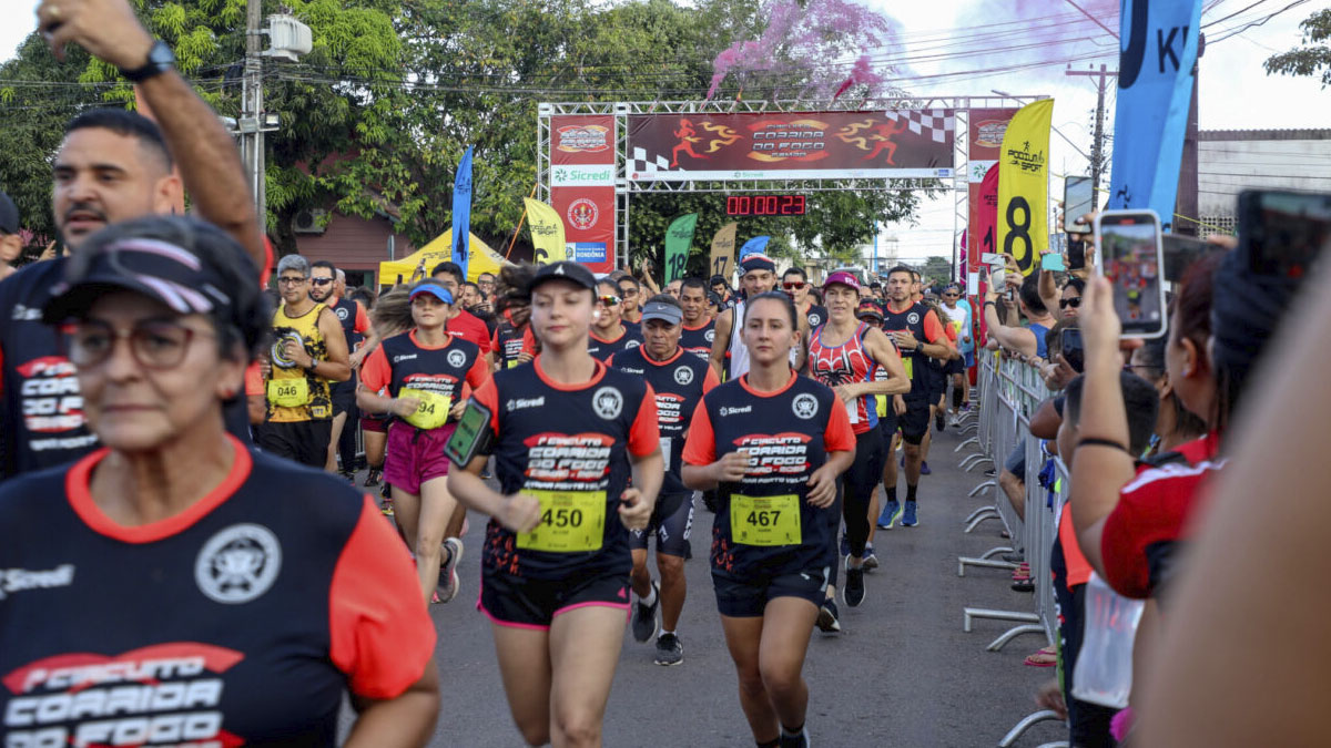 Corridas em Rondônia: imagem de corredores na largada da Corrida do Fogo.