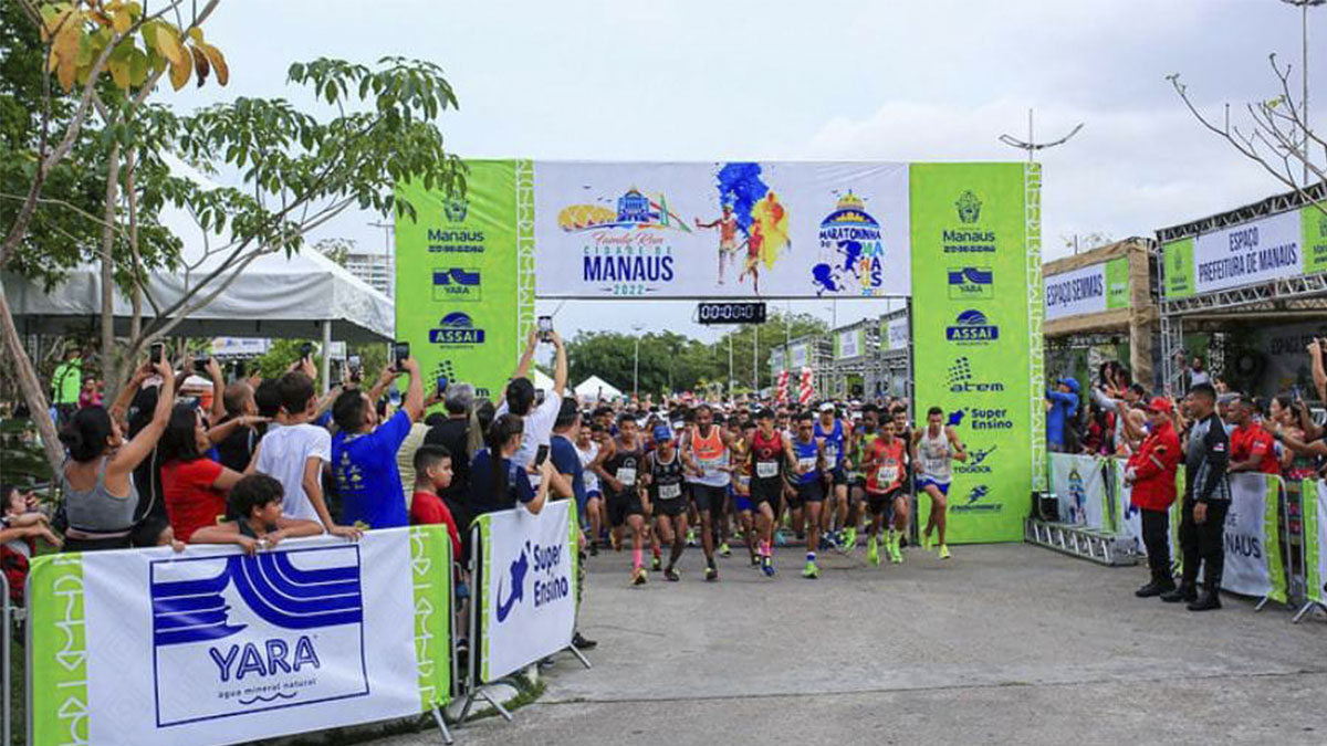 Corridas no Amazonas: imagem de corredores na largada da Maratona Internacional de Manaus.