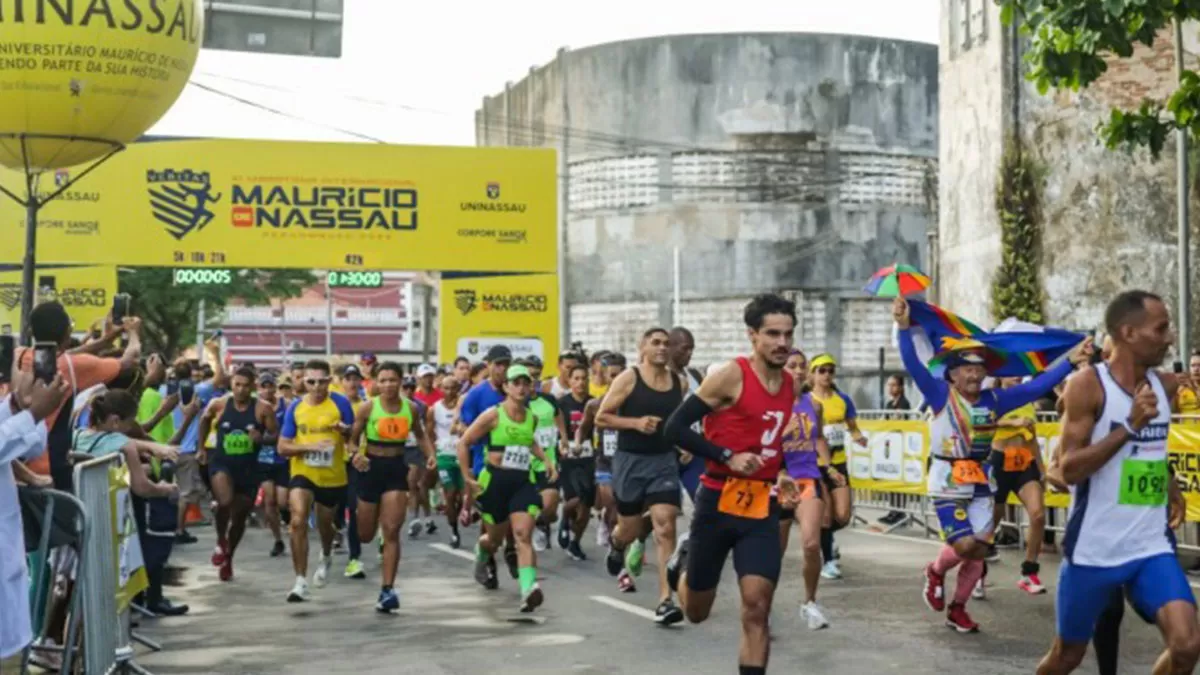 Corridas em Pernambuco: corredores largam na Maratona Internacional Mauricio de Nassau.
